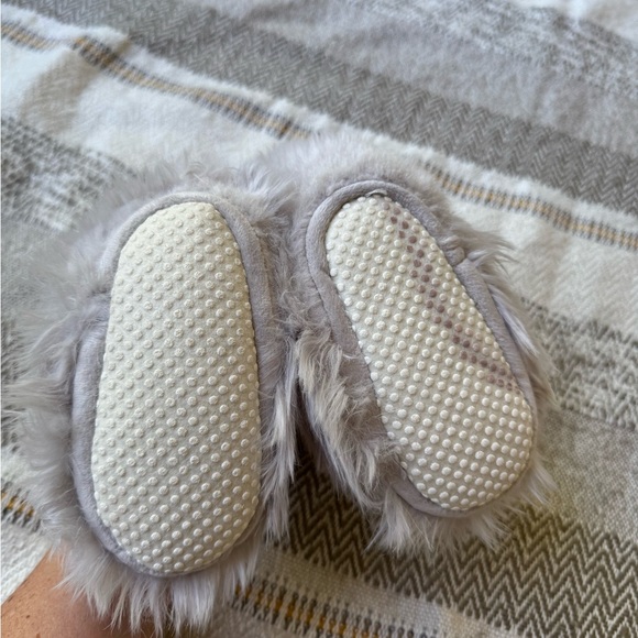 Restoration Hardware Baby Fur Bootie - Picture 4 of 4